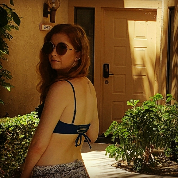 Meet your Posher, Lindsey - Picture 5 of 8